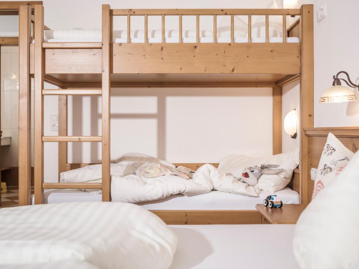 Kinderbauernhof Scharrerhof Hollersbach im Pinzgau Exterior foto